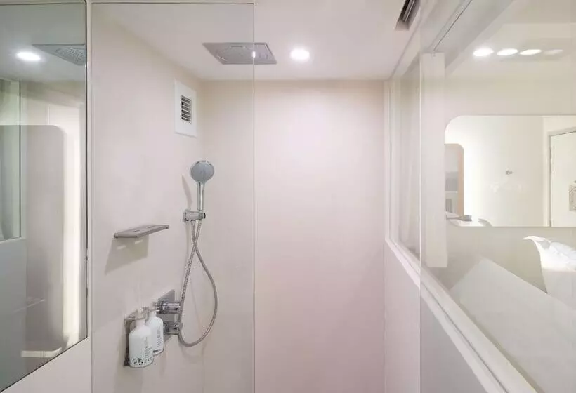 Yotelair Singapore Changi Airport Landside