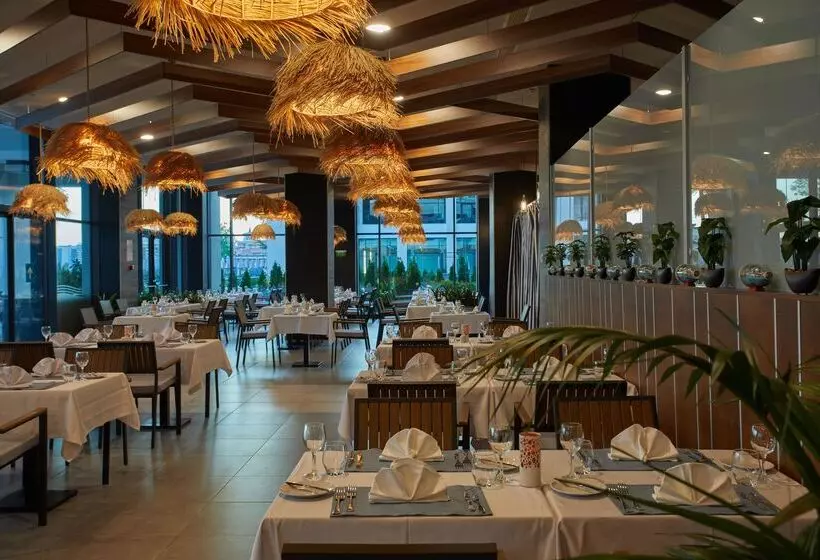 Hotelli Secrets Sunny Beach Resort & Spa - Adults Only