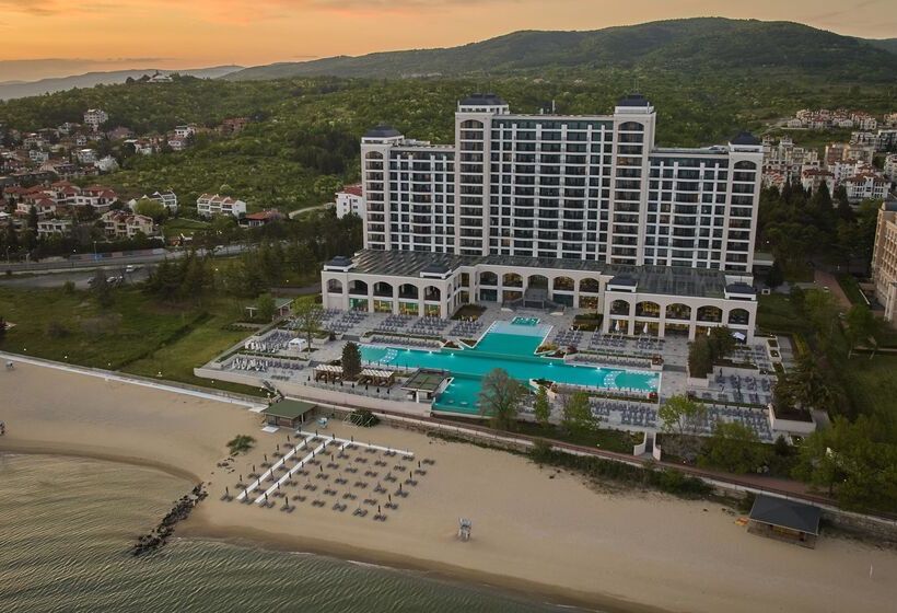 Hotel Secrets Sunny Beach Resort & Spa - Adults Only