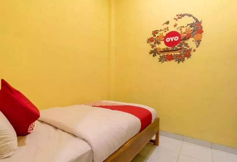 هتل Hutasimo Residence By Oyo Rooms