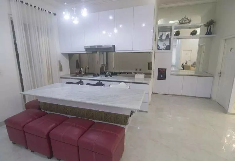 Hotelli Royal Homy Syariah