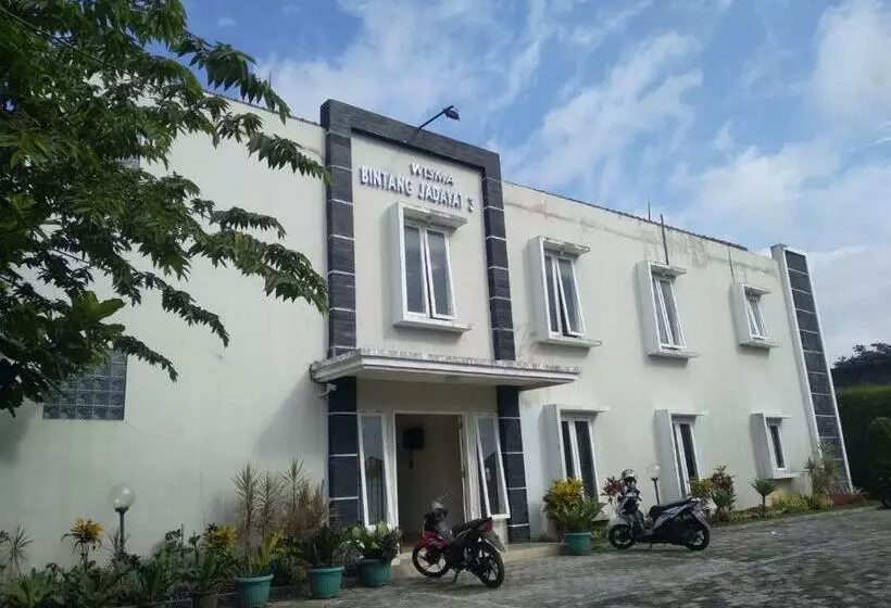 هتل Wisma Bintang Jadayat 3