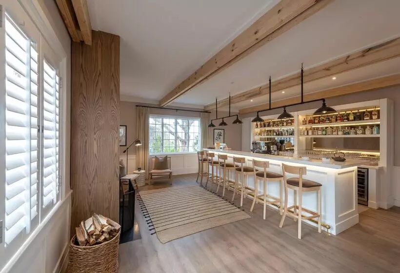 Hotelli Riverdene Family Lodge