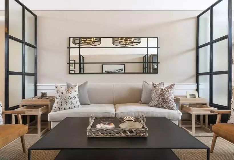 هتل Riverdene Family Lodge