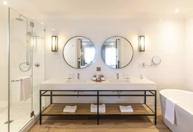 هتل Riverdene Family Lodge