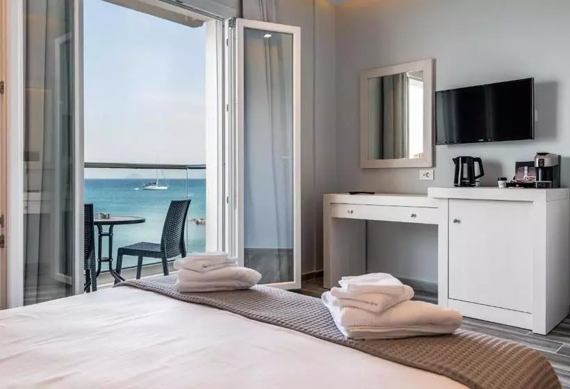 ユースホステル Kyma Rooms & Suites