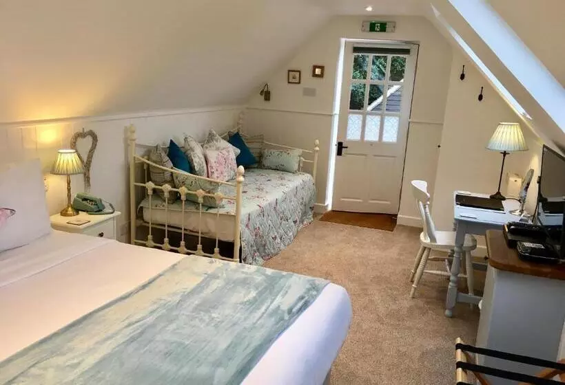 هتل House Of Agnes