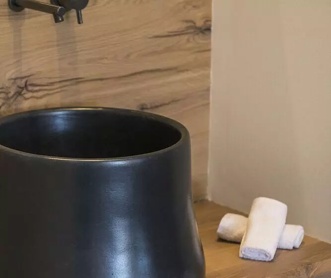 مسافرخانه Argostoli Marina Suites