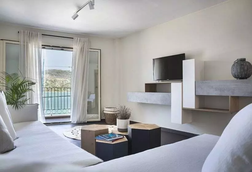 مسافرخانه Argostoli Marina Suites