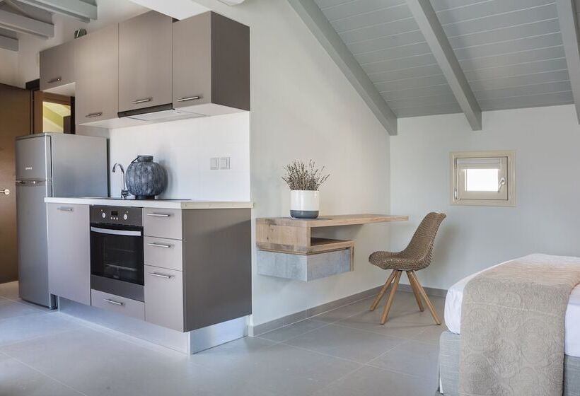 مسافرخانه Argostoli Marina Suites