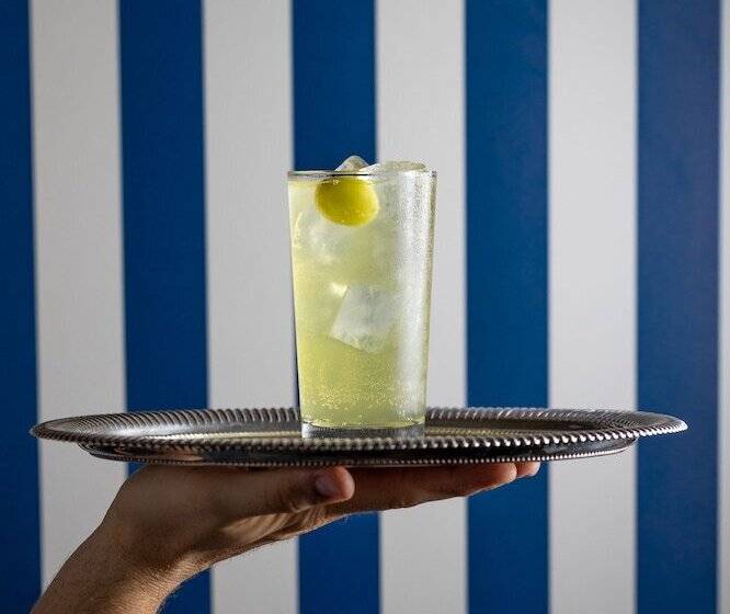 בית מלון כפרי Silver Lake Pool & Inn