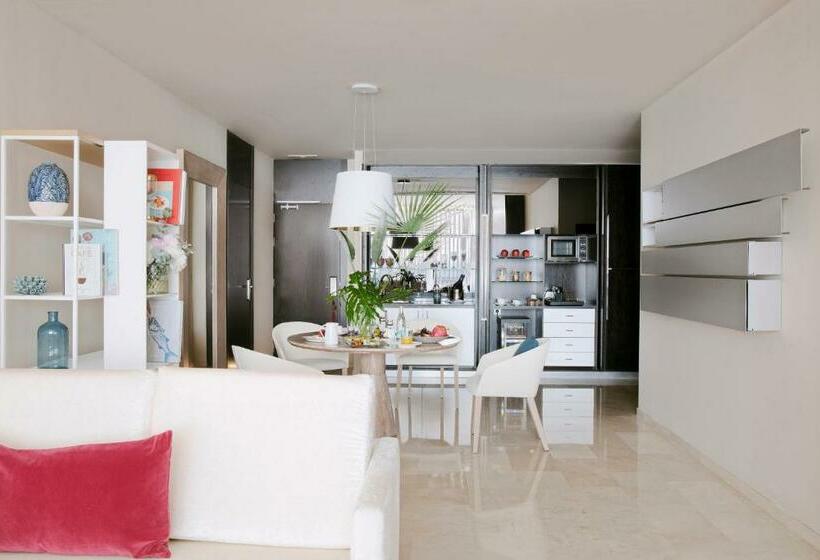 سوئیت رویال, De Mar Gran Meliá, The Leading Hotels of The World - Adults Only