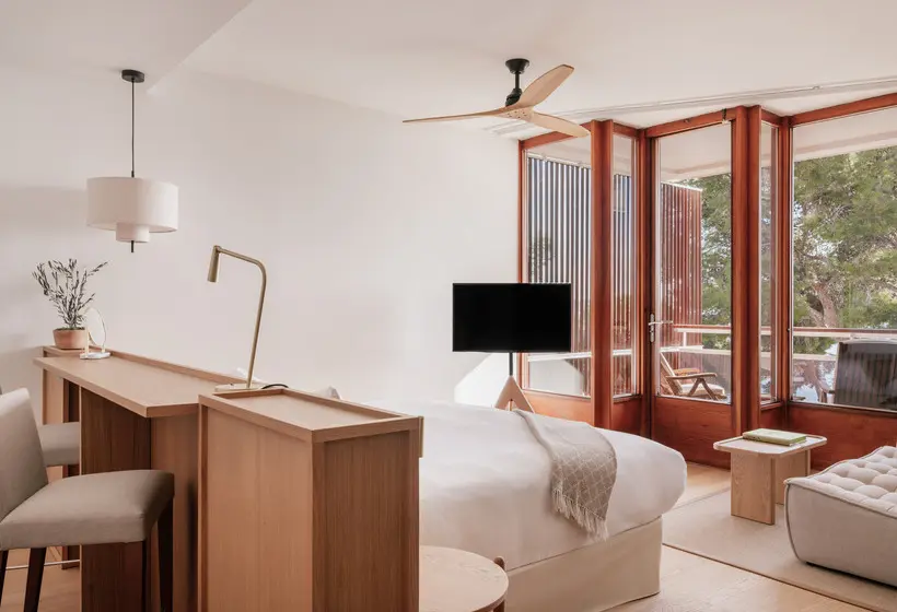 سوییت جونیور با چشم‌انداز دریا, De Mar Gran Meliá, The Leading Hotels of The World - Adults Only