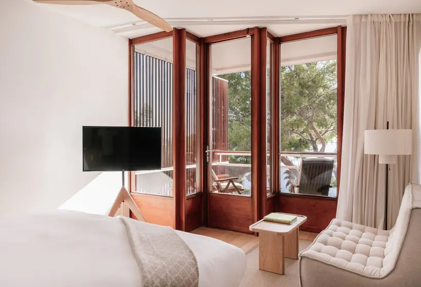 سوییت جونیور با چشم‌انداز دریا, De Mar Gran Meliá, The Leading Hotels of The World - Adults Only