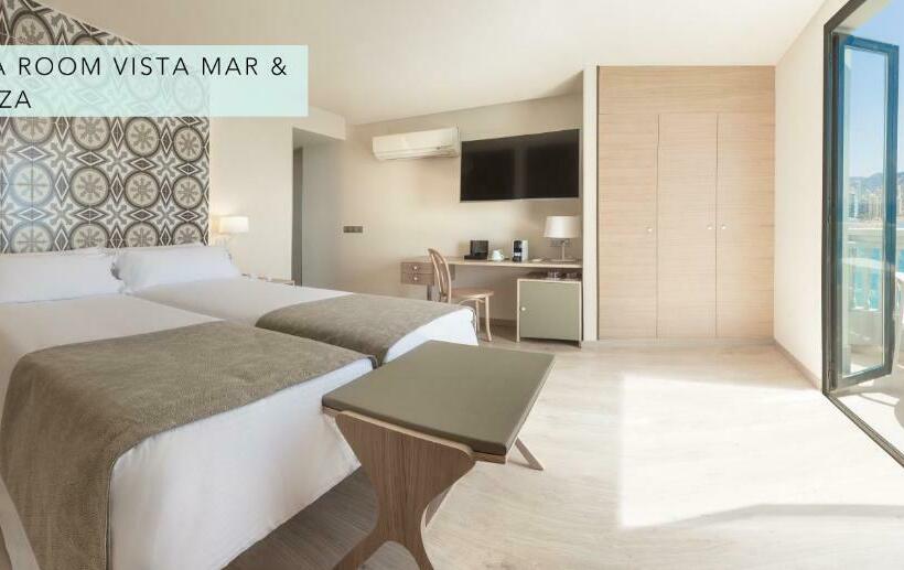 חדר סטנדרט נוף לים עם טרסה, Gastrohotel Boutique Rh Canfali