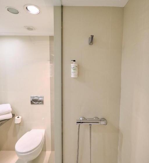 标准间, Almudaina