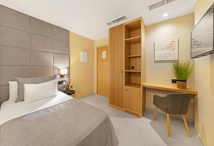 单人经济间, Almudaina