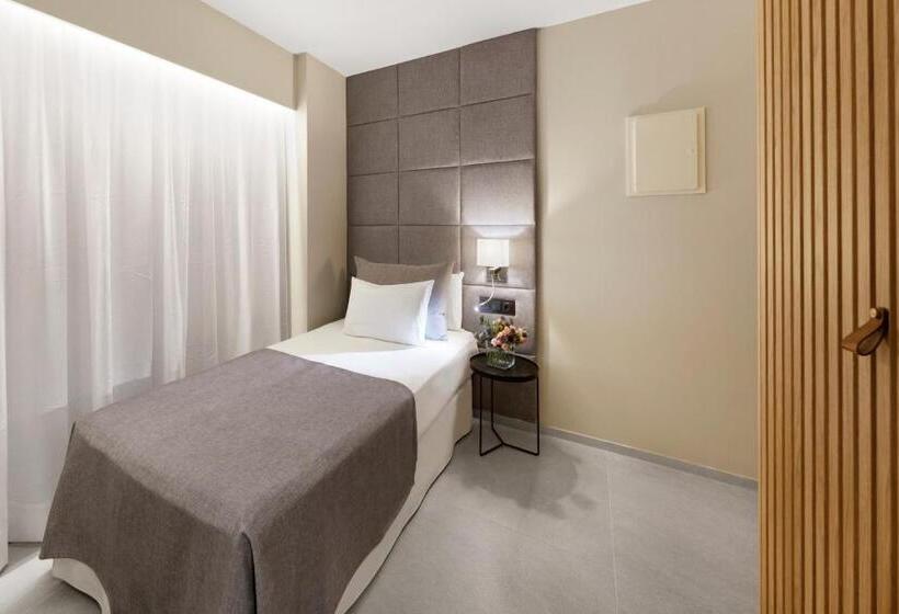 Quarto Economy Individual, Almudaina