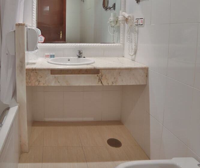 غرفة قياسية, Altaia