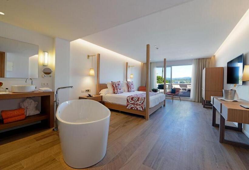 سوئیت پریمیوم, Coronado Thalasso & Spa