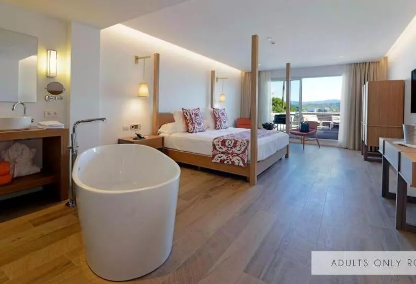 سوئیت پریمیوم, Coronado Thalasso & Spa