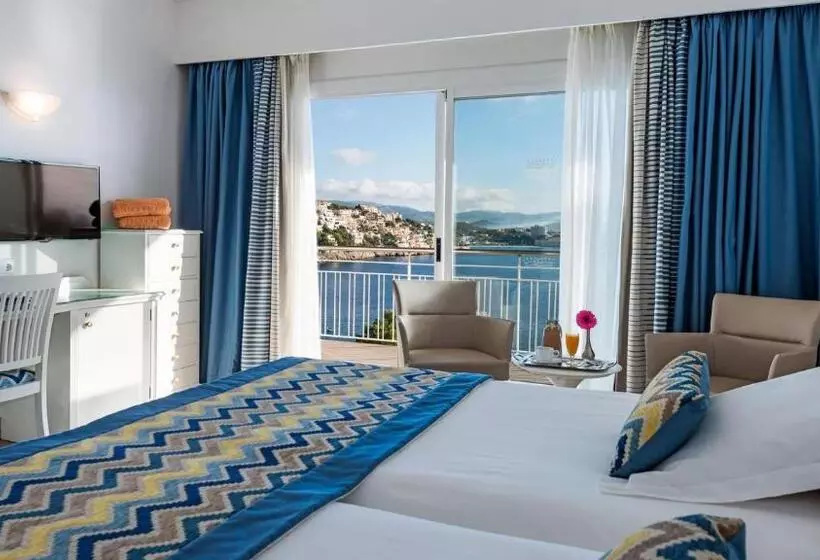 اتاق سوپریور با چشم‌انداز دریا و بالکن, Coronado Thalasso & Spa