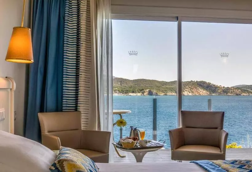 اتاق سوپریور با چشم‌انداز دریا و بالکن, Coronado Thalasso & Spa