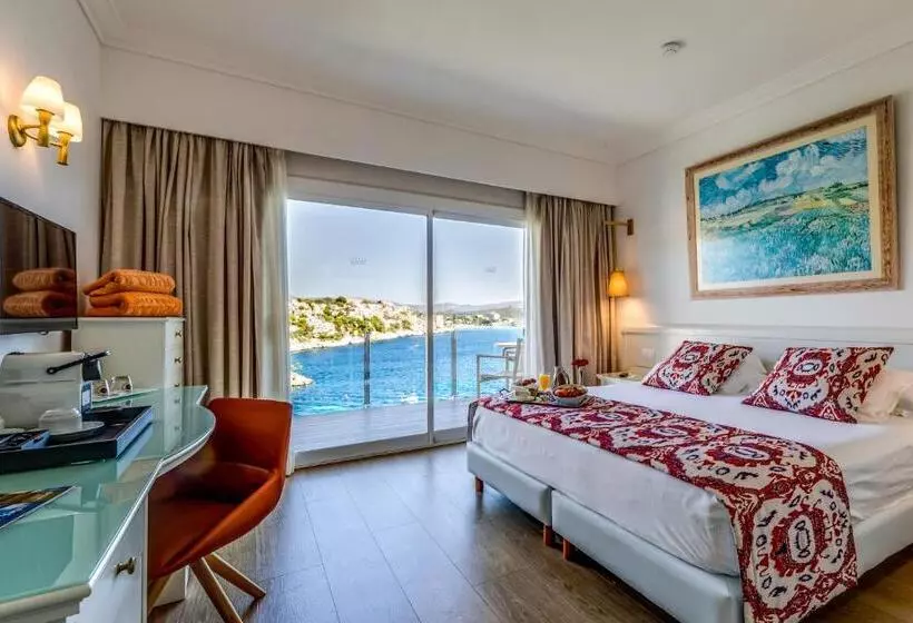 سوییت جونیور با بالکن, Coronado Thalasso & Spa