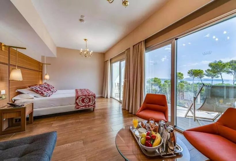 سوییت جونیور با بالکن, Coronado Thalasso & Spa