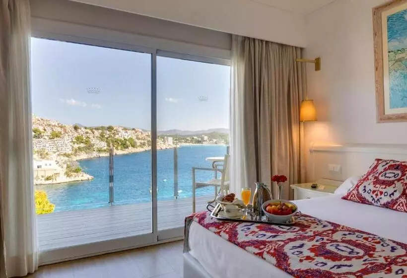 سوییت جونیور با بالکن, Coronado Thalasso & Spa