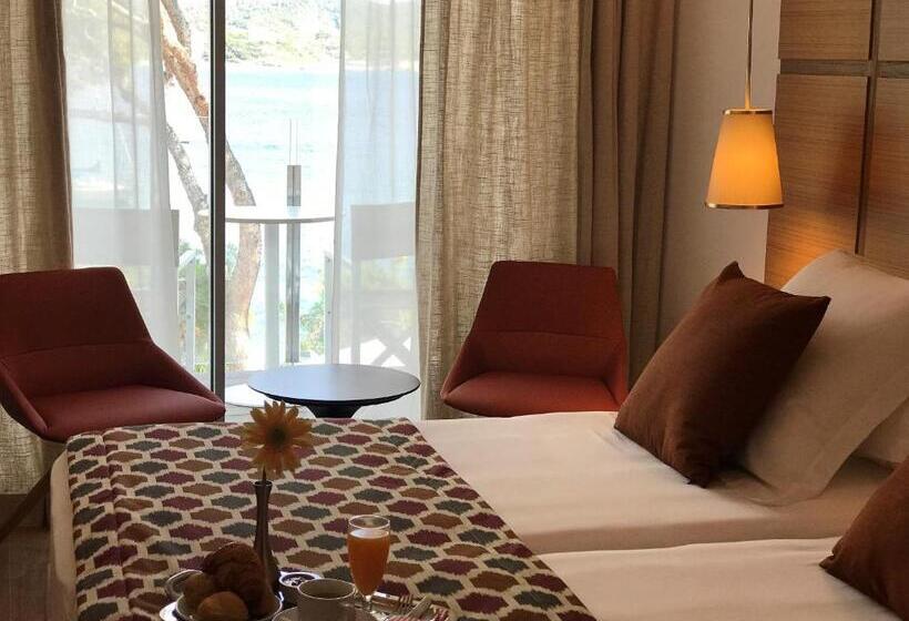 اتاق استاندارد با بالکن و چشم‌انداز دریا, Coronado Thalasso & Spa