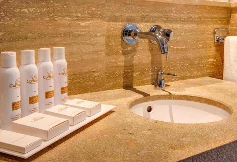 اتاق اساندارد با چشم‌انداز جانبی به دریا, Coronado Thalasso & Spa