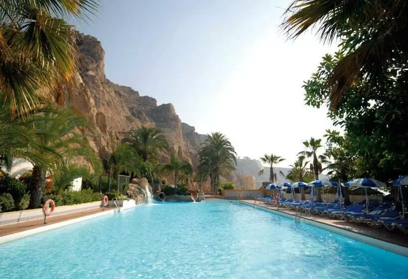 اتاق استاندارد سه نفره, Mirador del Cabo