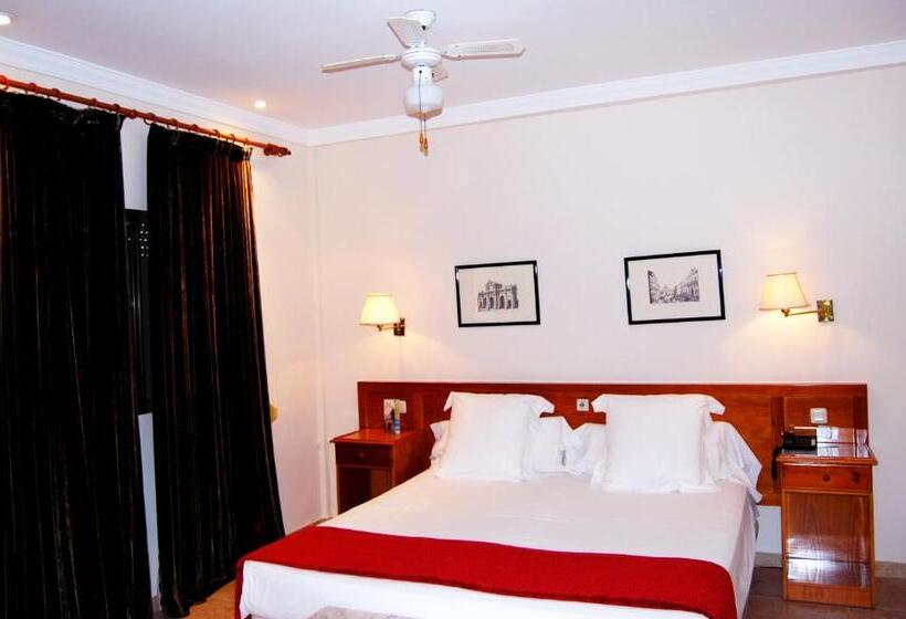 חדר סטנדרט לשלושה, El Dorado