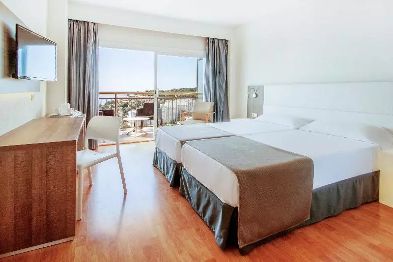 اتاق اساندارد با چشم‌انداز جانبی به دریا, Globales Cala Viñas - Adults Only 16+
