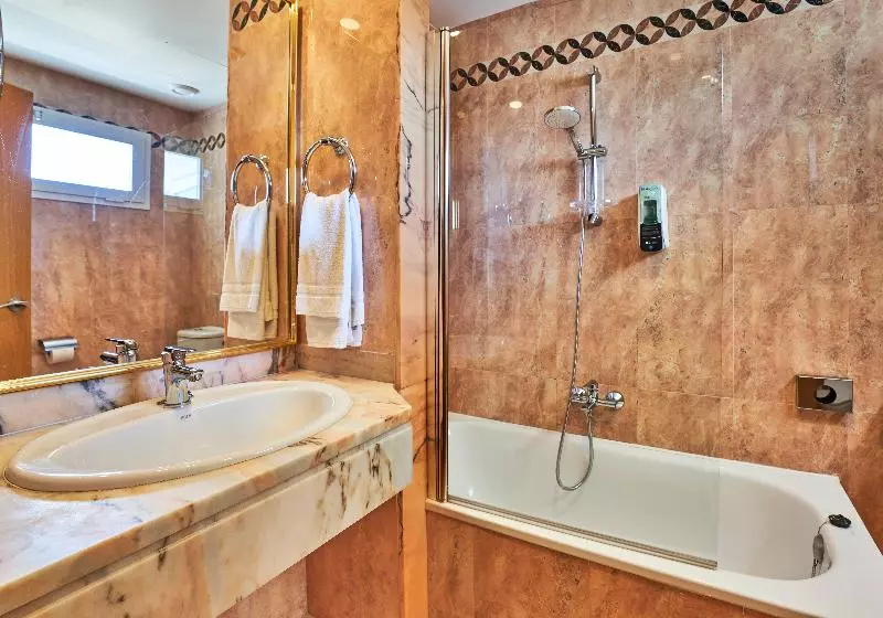 اتاق اساندارد با چشم‌انداز جانبی به دریا, Globales Cala Viñas - Adults Only 16+