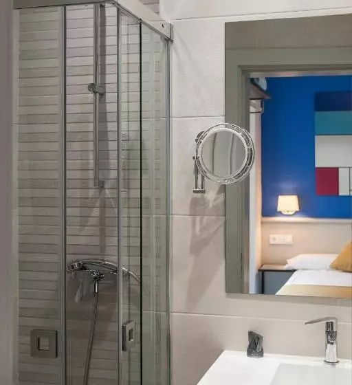 اتاق اکونومی, Hito