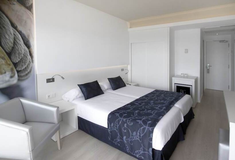 스탠다드 트리플 룸, Bg Java