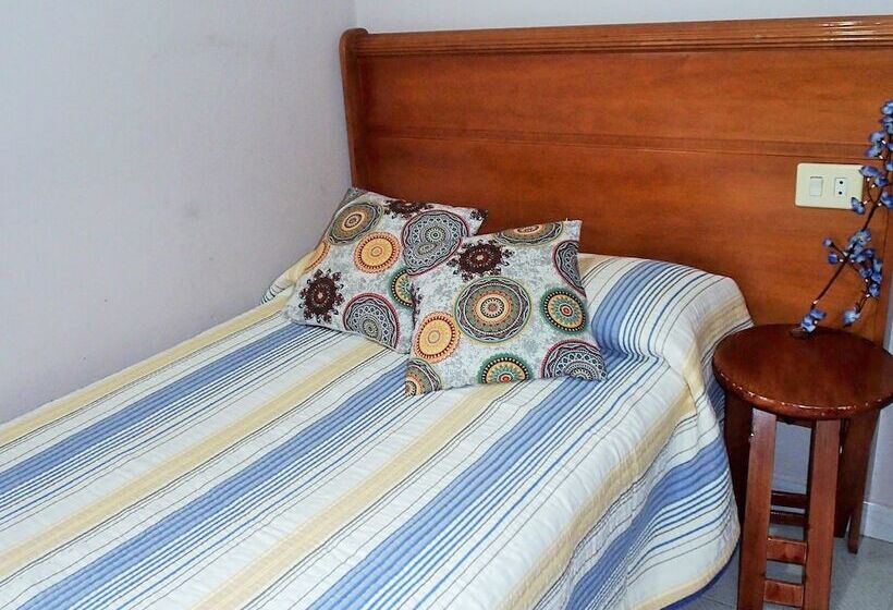 اتاق استاندارد یک نفره, La Barca