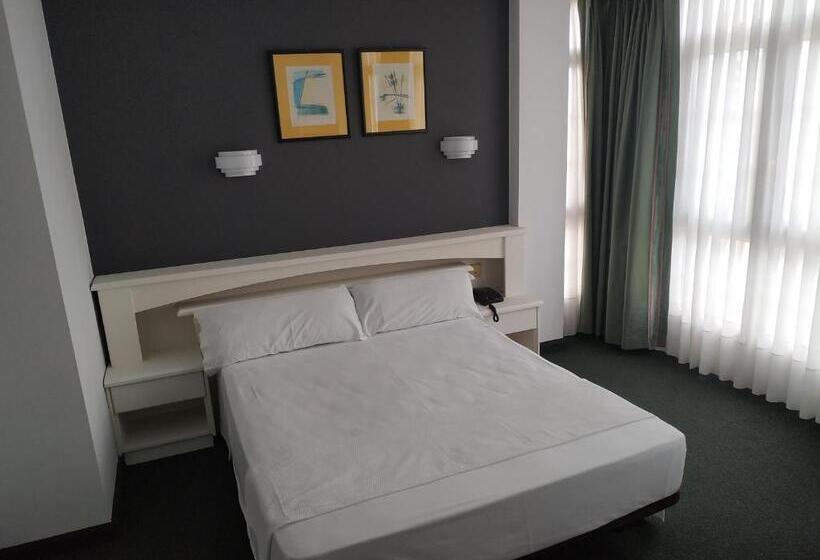 标准间, La Campana