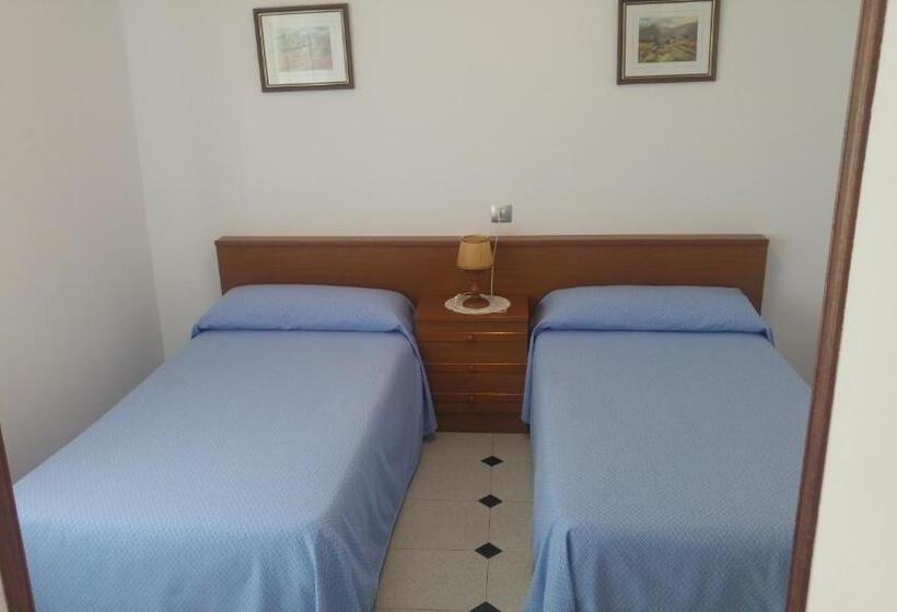 اتاق استاندارد سه تخته با چشم‌انداز باغ, La Encina Celorio Llanes