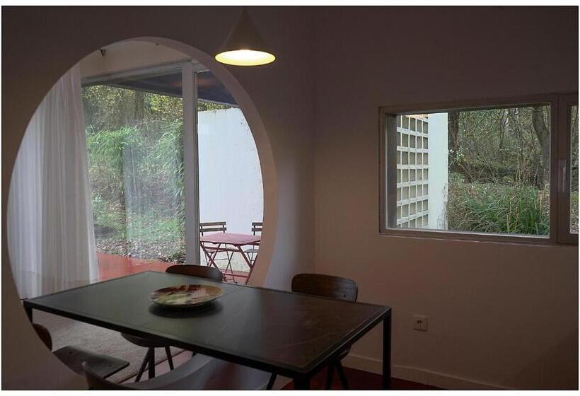 סטודיו דלוקס, La Posada De Babel