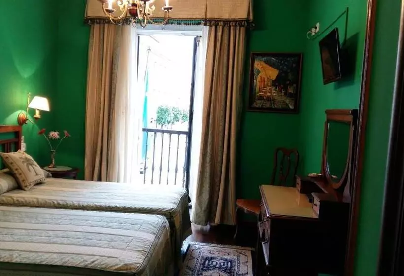 اتاق استاندارد با چشم‌انداز شهر, Palacio Carlos I