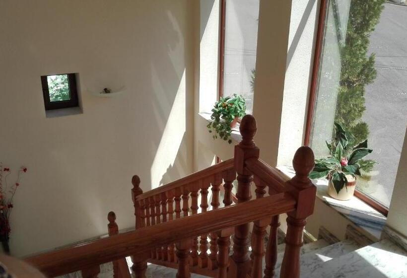 شقة غرفة واحدة, Peñagrande