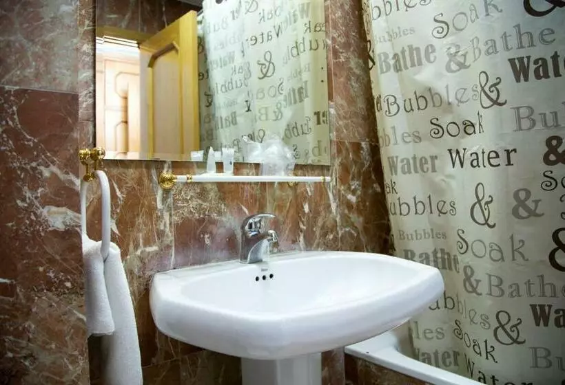 Standardzimmer, Reina Victoria