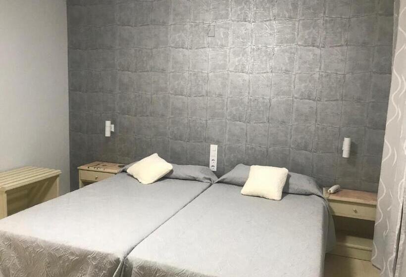 اتاق سوپریور, Reina Victoria