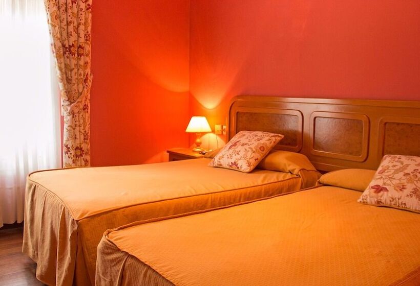 스탠다드 트리플 룸, Alojamiento Calzada Romana