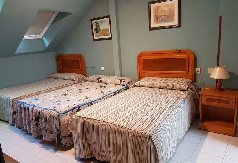 스탠다드 트리플 룸, Alojamiento Calzada Romana