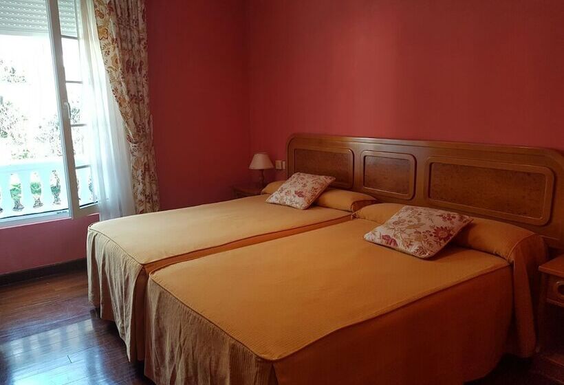 스탠다드 트리플 룸, Alojamiento Calzada Romana