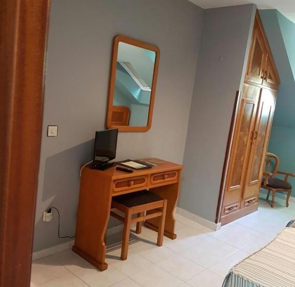 스탠다드 트리플 룸, Alojamiento Calzada Romana